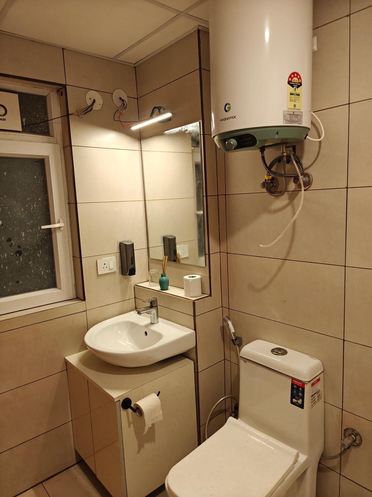 Signature 2Bhk Staycation Greater Noida Exterior photo
