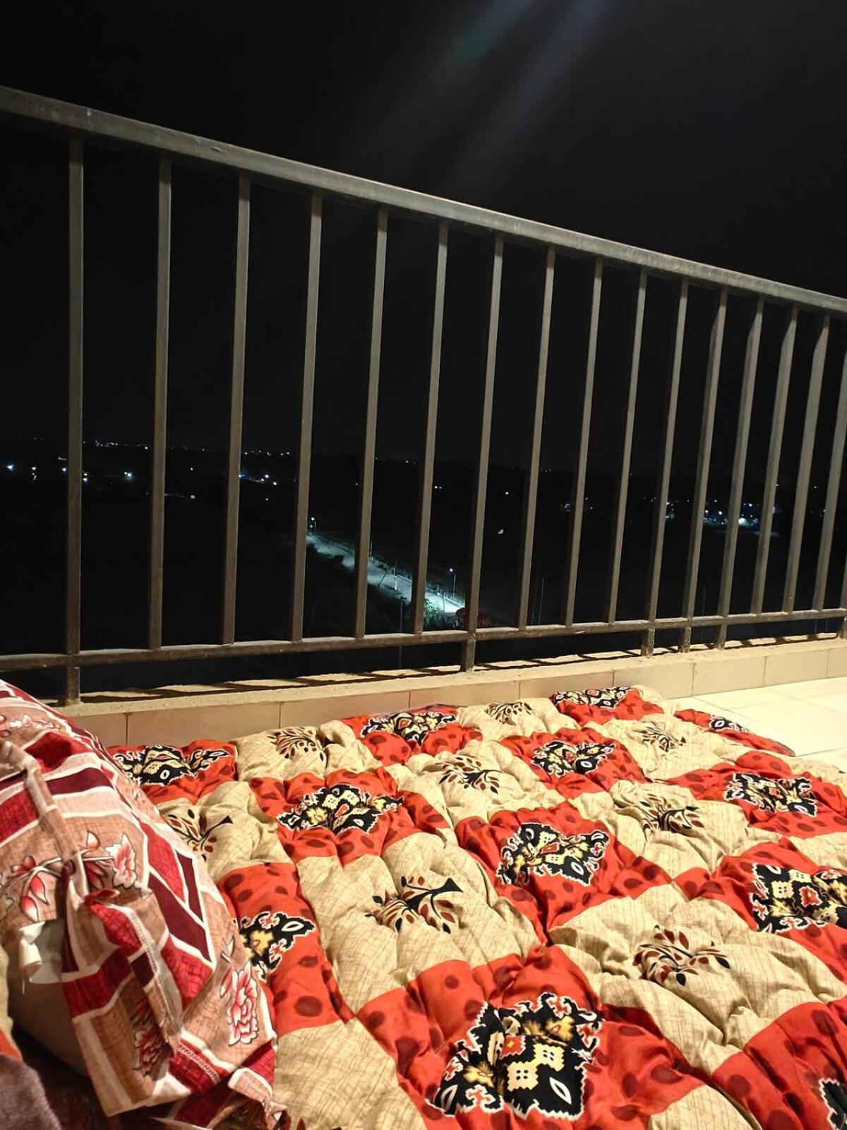 Signature 2Bhk Staycation Greater Noida Exterior photo