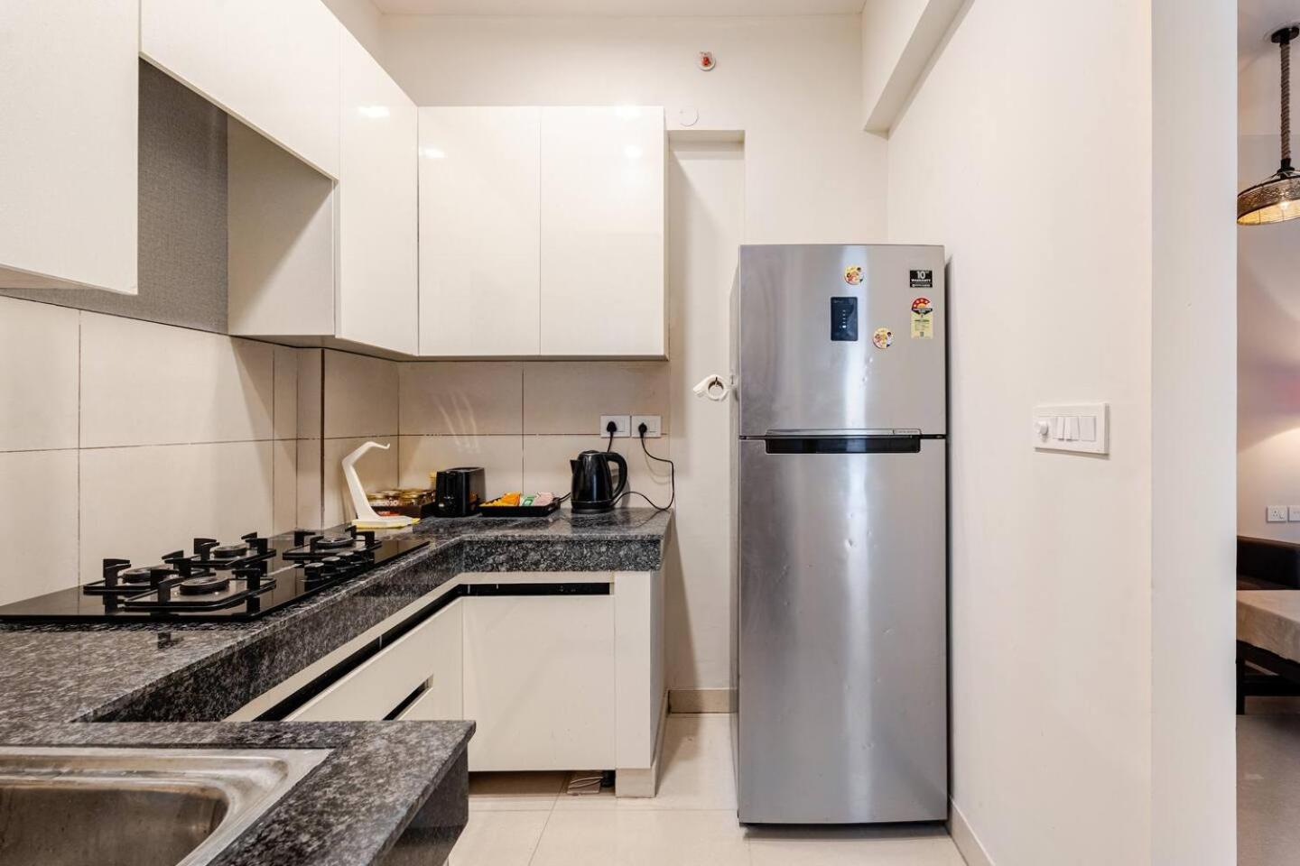 Signature 2Bhk Staycation Greater Noida Exterior photo